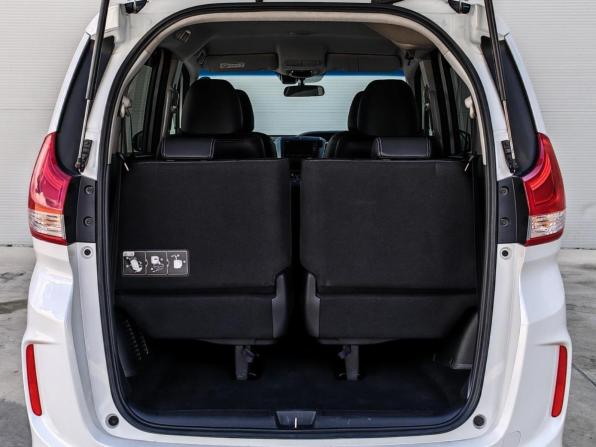 Honda Freed II Рестайлинг с пробегом 2023 года, цена 2 300 000 рублей, 17013 км, компактвэн, Автокод Объявления