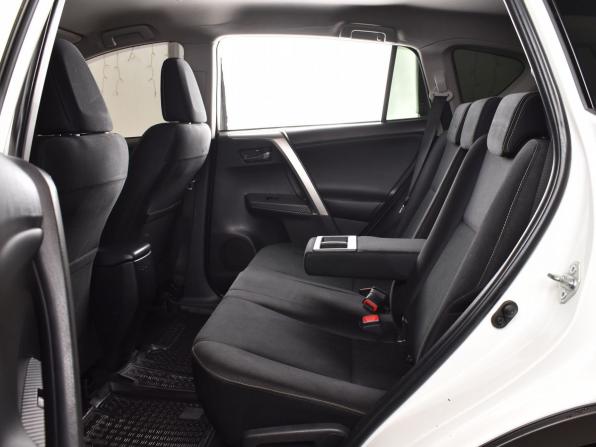 Toyota RAV4 IV (XA40) с пробегом 2015 года, цена 1 829 997 рублей, 214058 км, внедорожник, Автокод Объявления