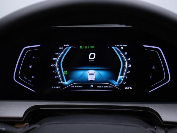 Changan Hunter Plus с пробегом 2023 года, цена 2 570 000 рублей, 32200 км, offers.body_type.unknown, Автокод Объявления