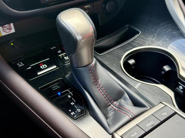Lexus RX IV Рестайлинг с пробегом 2021 года, цена 5 320 000 рублей, 56292 км, внедорожник, Автокод Объявления