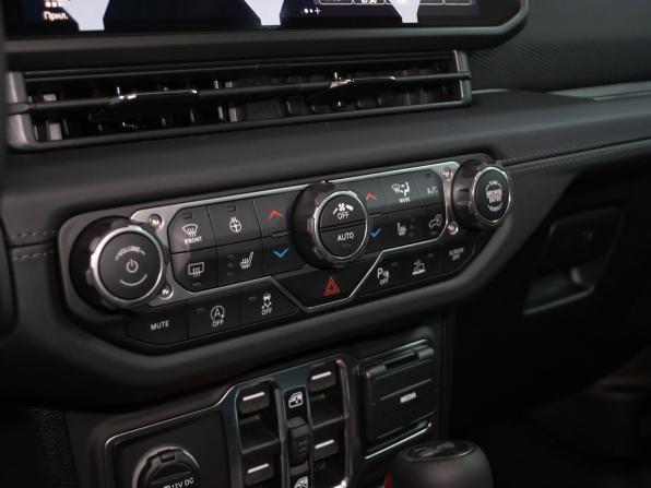Jeep Wrangler IV (JL) Рестайлинг с пробегом 2026 года, цена 8 999 000 рублей, 36 км, внедорожник, Автокод Объявления