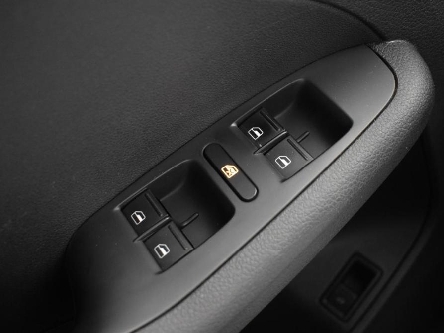 Volkswagen Jetta VI Рестайлинг Казань  - изображение 18