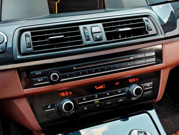 BMW 5 серии VI (F10/F11/F07) с пробегом 2013 года, цена 2 099 000 рублей, 237660 км, седан, Автокод Объявления
