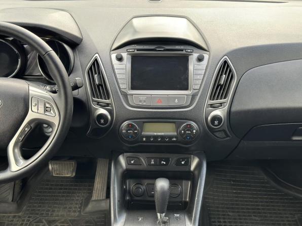 Hyundai ix35 I Рестайлинг с пробегом 2013 года, цена 1 365 000 рублей, 205905 км, внедорожник, Автокод Объявления