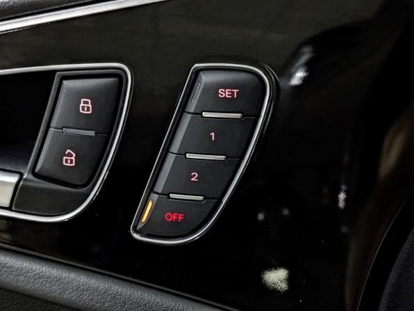 Audi A6 IV (C7) Рестайлинг с пробегом 2017 года, цена 2 980 000 рублей, 64730 км, седан, Автокод Объявления