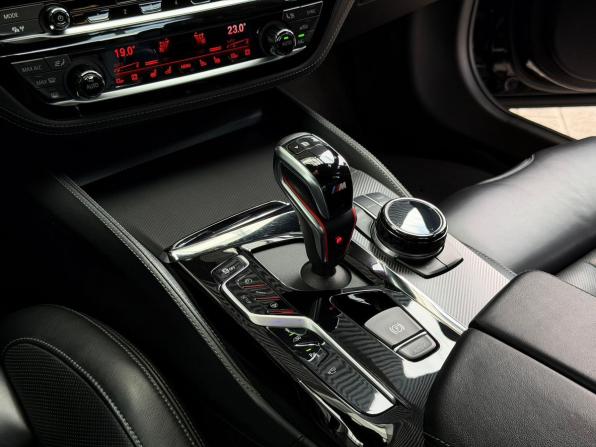 BMW M5 VI (F90) с пробегом 2018 года, цена 6 900 000 рублей, 87196 км, седан, Автокод Объявления