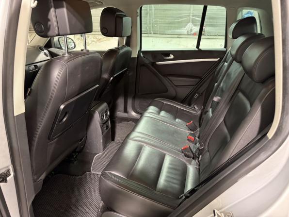 Volkswagen Tiguan I Рестайлинг с пробегом 2011 года, цена 1 649 800 рублей, 110000 км, внедорожник, Автокод Объявления