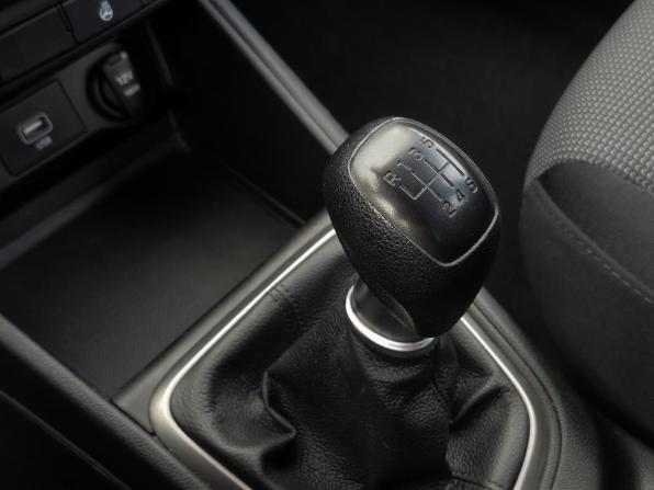 Hyundai Solaris II с пробегом 2019 года, цена 1 492 000 рублей, 85183 км, седан, Автокод Объявления