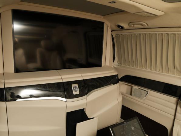 Mercedes-Benz V-Класс III (W447) Рестайлинг с пробегом 2019 года, цена 8 812 660 рублей, 147708 км, минивэн, Автокод Объявления