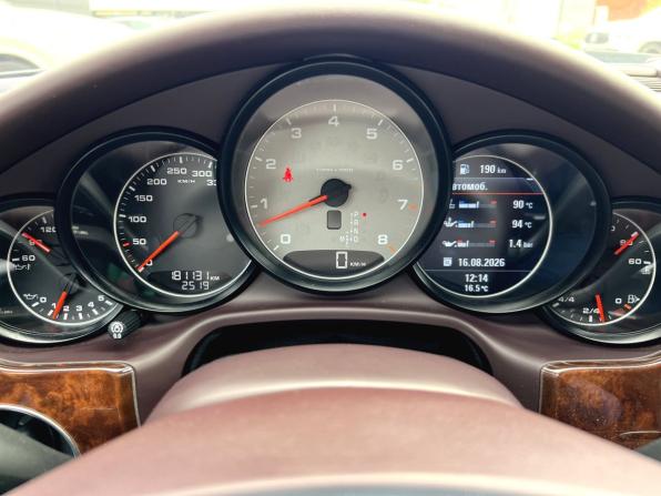 Porsche Panamera I с пробегом 2013 года, цена 2 400 000 рублей, 181126 км, лифтбек, Автокод Объявления