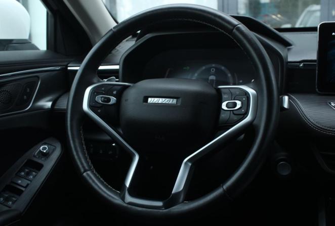 Haval Jolion I с пробегом 2023 года, цена 1 680 000 рублей, 45443 км, внедорожник, Автокод Объявления