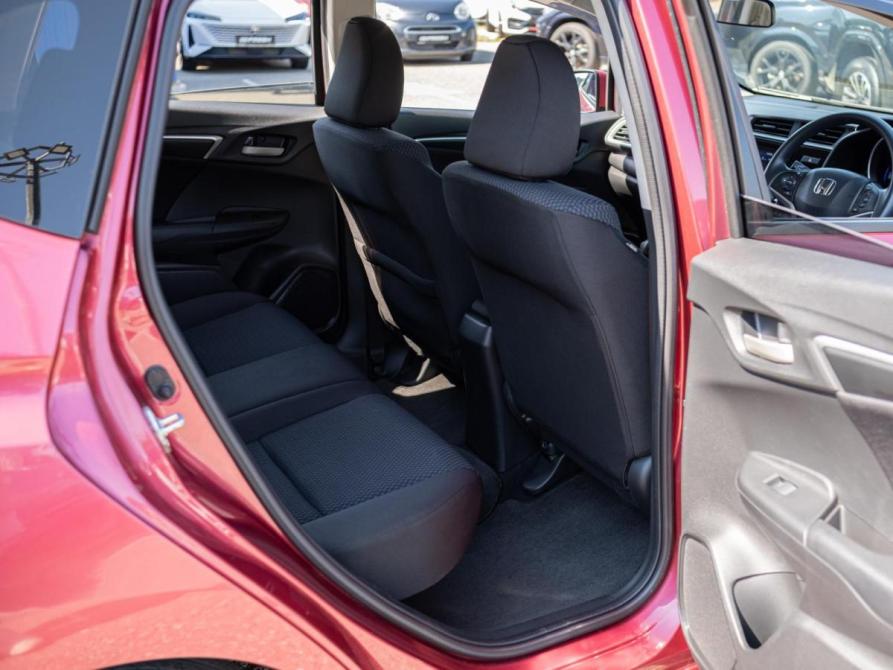 Honda Fit III Рестайлинг Сочи  - изображение 11
