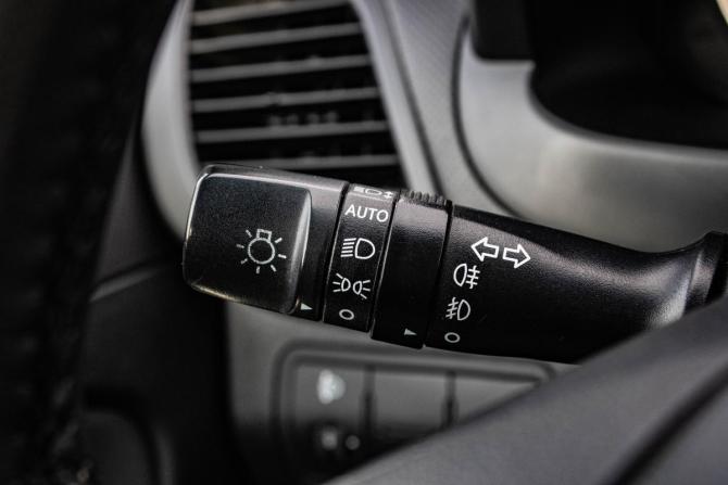 Hyundai Solaris I Рестайлинг с пробегом 2016 года, цена 899 000 рублей, 92596 км, седан, Автокод Объявления