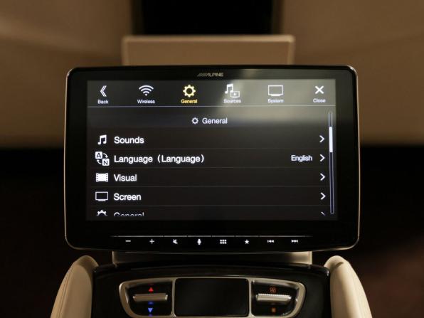 Mercedes-Benz V-Класс III (W447) Рестайлинг с пробегом 2019 года, цена 8 812 660 рублей, 147708 км, минивэн, Автокод Объявления