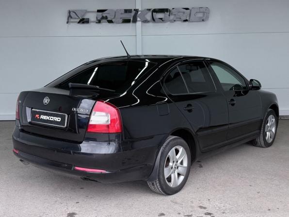 Skoda Octavia II (A5) Рестайлинг с пробегом 2012 года, цена 879 000 рублей, 224685 км, лифтбек, Автокод Объявления