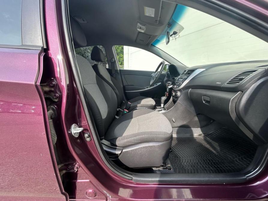 Hyundai Solaris I Санкт-Петербург  - изображение 16