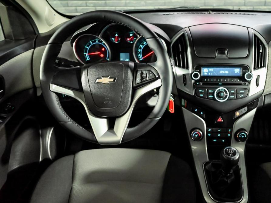 Chevrolet Cruze I Рестайлинг Екатеринбург  - изображение 16