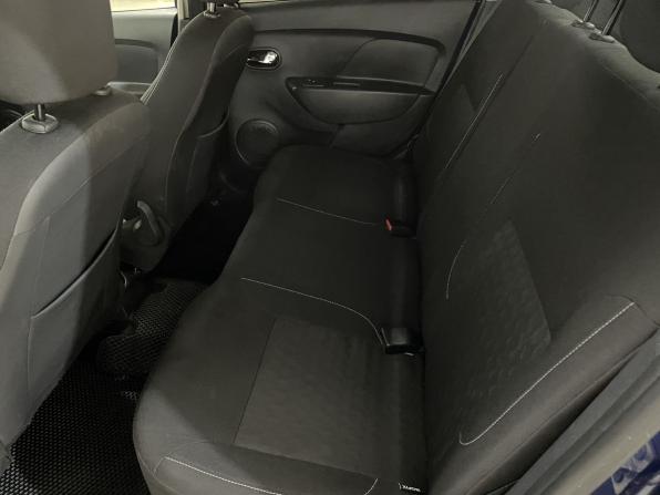 Renault Logan II с пробегом 2017 года, цена 849 000 рублей, 80158 км, седан, Автокод Объявления