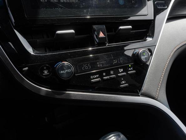 Toyota Camry VIII (XV70) Рестайлинг с пробегом 2022 года, цена 3 320 000 рублей, 64045 км, седан, Автокод Объявления