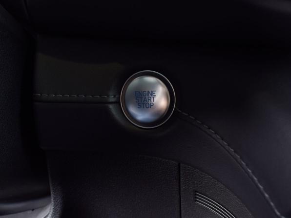 Hyundai Santa Fe IV Рестайлинг с пробегом 2021 года, цена 3 599 995 рублей, 108071 км, внедорожник, Автокод Объявления