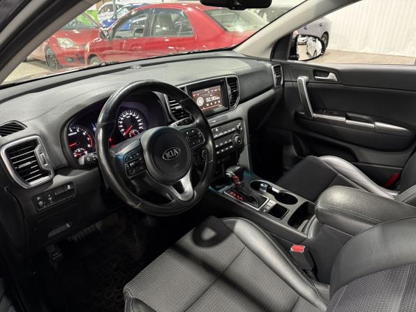 Kia Sportage IV Рестайлинг с пробегом 2018 года, цена 1 640 000 рублей, 194169 км, внедорожник, Автокод Объявления