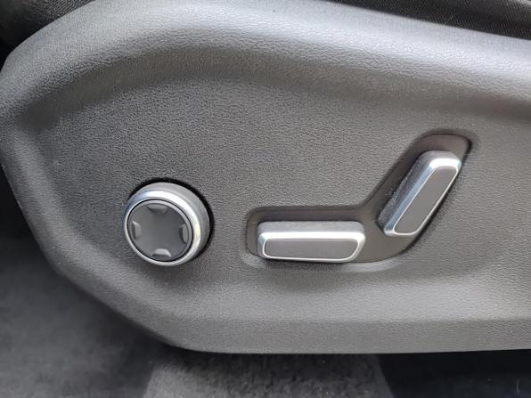 Geely Monjaro I с пробегом 2023 года, цена 3 299 000 рублей, 53222 км, внедорожник, Автокод Объявления
