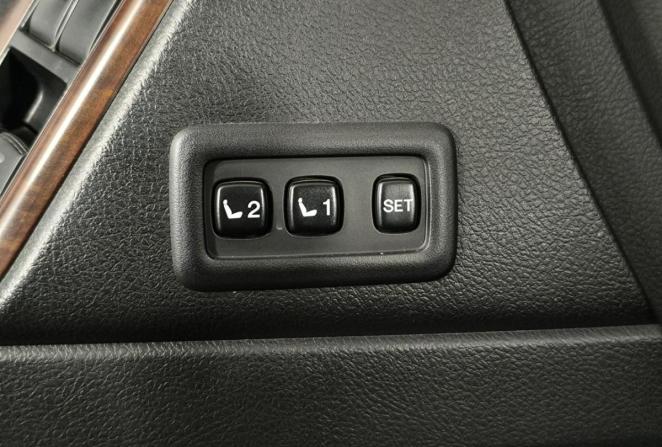 Toyota Land Cruiser Prado 150 Series Рестайлинг 1 с пробегом 2016 года, цена 3 710 000 рублей, 213918 км, внедорожник, Автокод Объявления