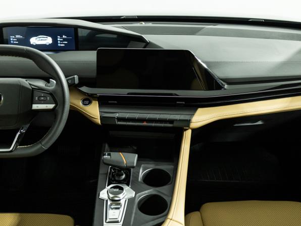 Changan UNI-V I с пробегом 2023 года, цена 2 449 900 рублей, 1707 км, лифтбек, Автокод Объявления
