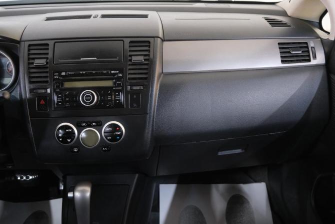 Nissan Tiida I с пробегом 2010 года, цена 879 000 рублей, 181000 км, хэтчбек, Автокод Объявления