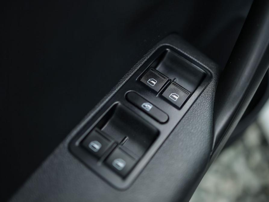 Volkswagen Polo V Рестайлинг Ижевск  - изображение 13