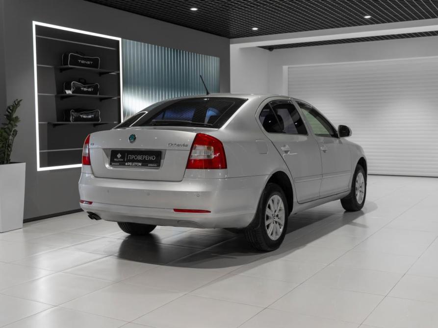 Skoda Octavia II (A5) Рестайлинг Москва  - изображение 4