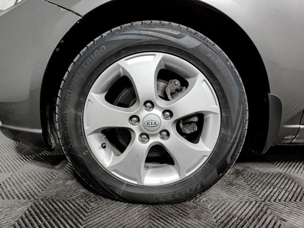Kia Cerato II с пробегом 2010 года, цена 750 000 рублей, 181126 км, седан, Автокод Объявления