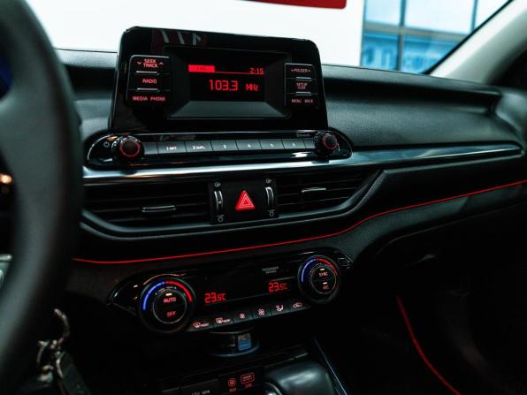 Kia Cerato IV с пробегом 2019 года, цена 1 930 000 рублей, 84699 км, седан, Автокод Объявления