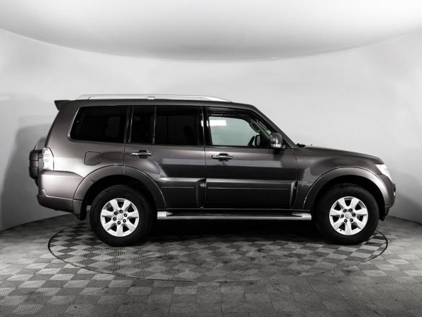 Mitsubishi Pajero IV Рестайлинг 1 с пробегом 2011 года, цена 1 999 000 рублей, 180045 км, внедорожник, Автокод Объявления