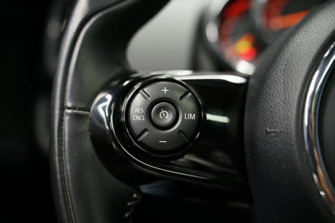 Mini Countryman II с пробегом 2019 года, цена 2 995 000 рублей, 76900 км, внедорожник, Автокод Объявления