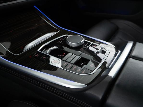 BMW X7 I (G07) Рестайлинг с пробегом 2023 года, цена 11 449 050 рублей, 59697 км, внедорожник, Автокод Объявления