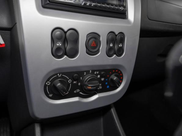 Renault Sandero I с пробегом 2014 года, цена 785 000 рублей, 140431 км, хэтчбек, Автокод Объявления