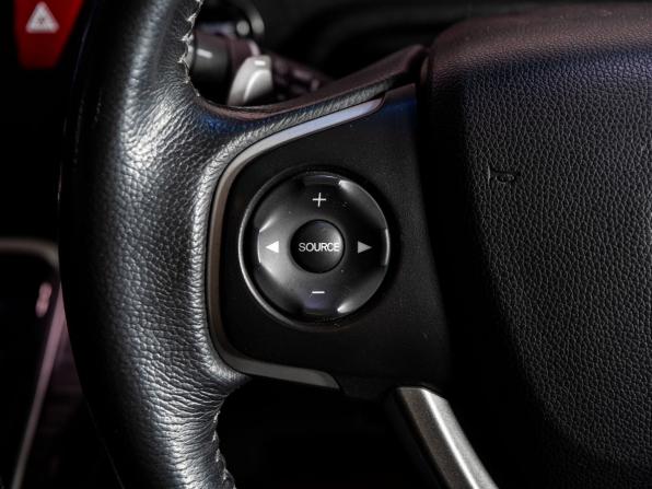 Honda Stepwgn V с пробегом 2017 года, цена 1 850 000 рублей, 113500 км, минивэн, Автокод Объявления