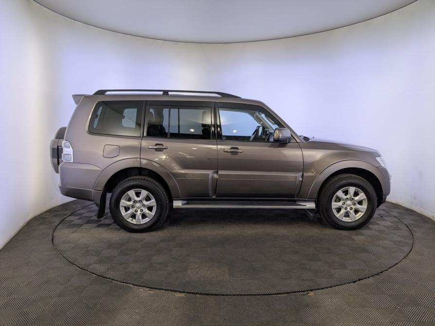 Mitsubishi Pajero IV Рестайлинг 2 Москва  - изображение 4