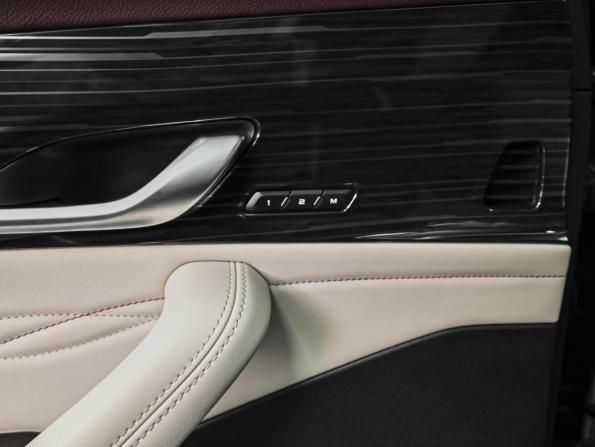 Geely Monjaro I с пробегом 2023 года, цена 3 372 000 рублей, 69552 км, внедорожник, Автокод Объявления