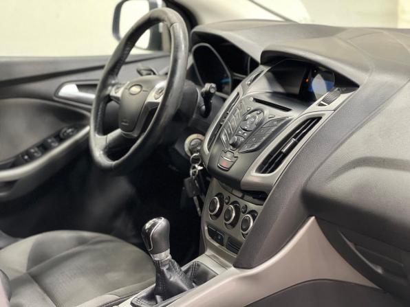Ford Focus III с пробегом 2012 года, цена 689 000 рублей, 192451 км, хэтчбек, Автокод Объявления