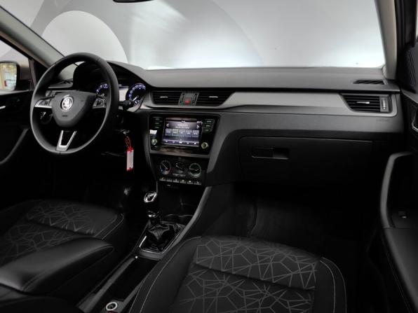 Skoda Rapid I Рестайлинг с пробегом 2019 года, цена 825 000 рублей, 236293 км, лифтбек, Автокод Объявления