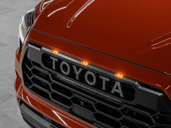 Toyota Sequoia III с пробегом 2023 года, цена 13 850 000 рублей, 3709 км, внедорожник, Автокод Объявления