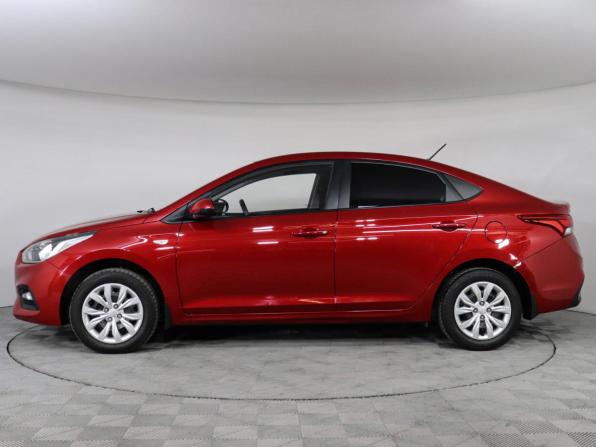Hyundai Solaris II с пробегом 2017 года, цена 1 340 000 рублей, 90008 км, седан, Автокод Объявления