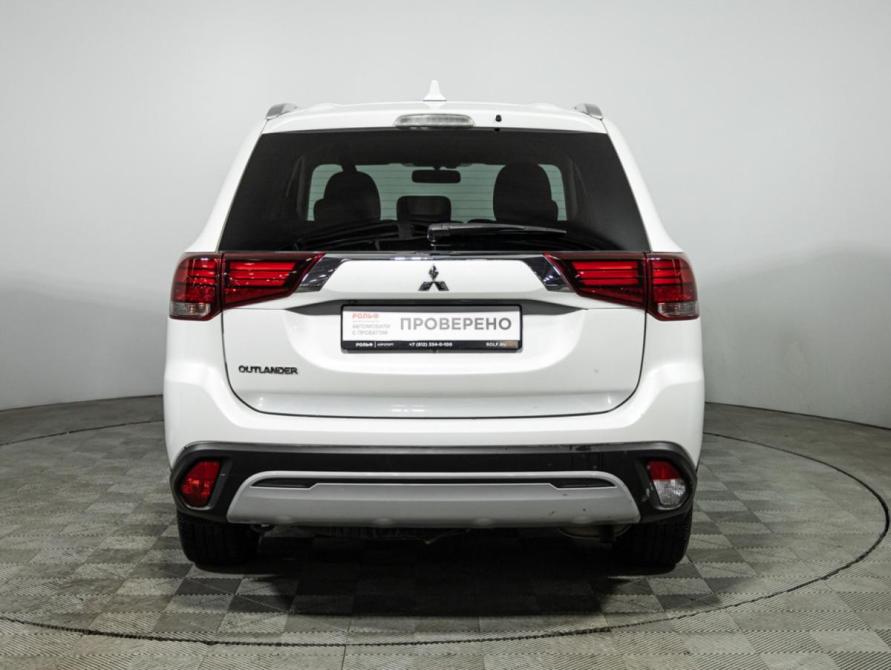 Mitsubishi Outlander III Рестайлинг 3 Санкт-Петербург  - изображение 6