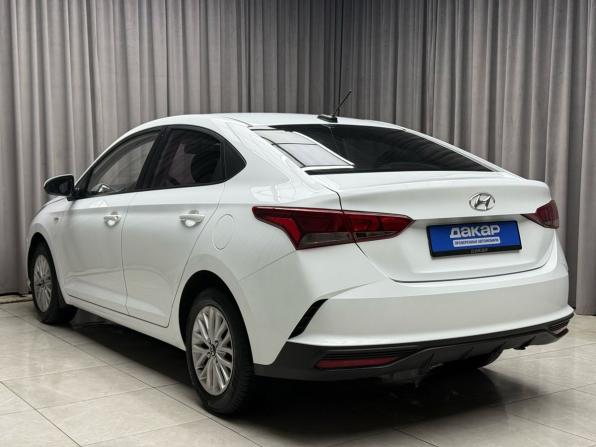 Hyundai Solaris II Рестайлинг с пробегом 2020 года, цена 1 179 000 рублей, 135134 км, седан, Автокод Объявления