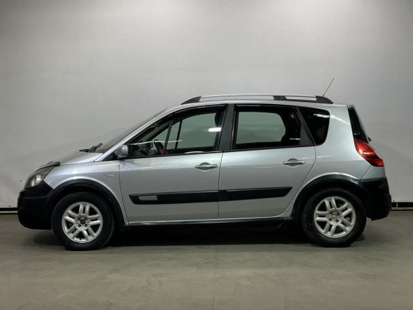 Renault Scenic II Рестайлинг с пробегом 2007 года, цена 440 000 рублей, 267000 км, компактвэн, Автокод Объявления