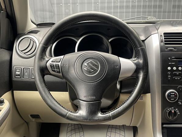 Suzuki Grand Vitara II Рестайлинг 2 с пробегом 2012 года, цена 1 197 000 рублей, 218172 км, внедорожник, Автокод Объявления