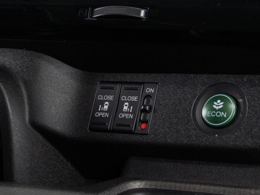Honda Stepwgn V Рестайлинг Тюмень  - изображение 19
