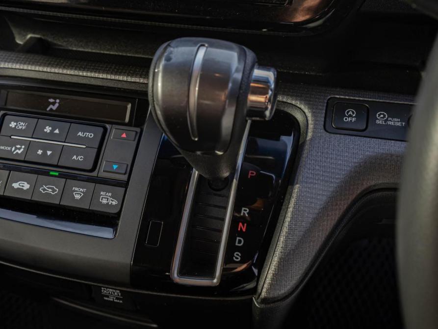 Honda Stepwgn V Рестайлинг Краснодар  - изображение 19